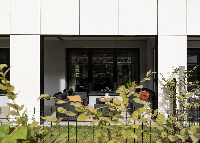 Solidarnosc Three Bedrooms & Garden Apartment