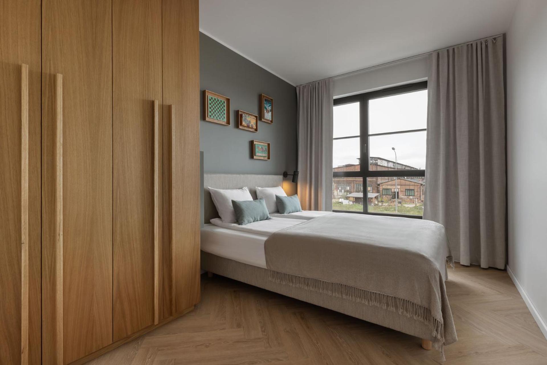 Solidarnosc Three Bedrooms & Garden Appartamento Danzica